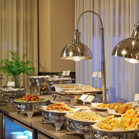 ליאמה Hotel Silk Inn Madarao מראה חיצוני תמונה