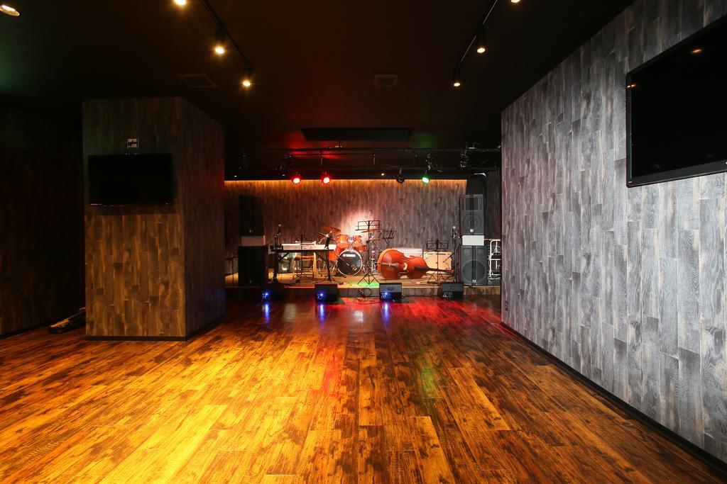 ליאמה Hotel Silk Inn Madarao מראה חיצוני תמונה